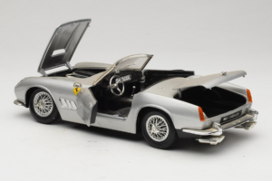 Ferrari California Cabriolet Silber Tonka 1:18 01109-S1 Metall — Bild 5 von 8
