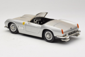 Ferrari California Cabriolet Silber Tonka 1:18 01109-S1 Metall — Bild 7 von 8