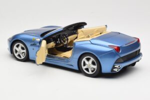 Ferrari California Hellblau Hot Wheels 1:18 N2043 Metall — Bild 5 von 8