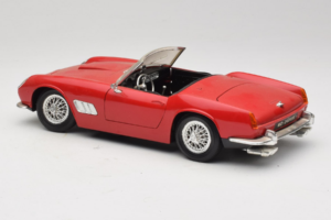 Ferrari California Cabriolet Rot Tonka 1:18 01109-P1 Metall — Bild 7 von 8