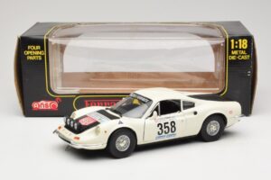 Ferrari Dino 246 GT Weiß Anson 1:18 3580 Metall — Bild 8 von 8