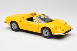Ferrari Dino 246 GTS Gelb Hot Wheels 1:18 23920 Metall — Bild 6 von 8