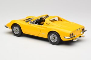 Ferrari Dino 246 GTS Gelb Hot Wheels 1:18 23920 Metall — Bild 7 von 8