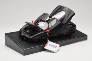 Ferrari Enzo Matt Black Limitierte Auflage BBR 1:18 HE180029 Metall — Bild 2 von 9