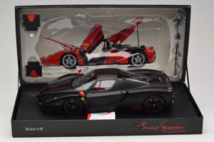 Ferrari Enzo Matt Black Limitierte Auflage BBR 1:18 HE180029 Metall — Bild 9 von 9