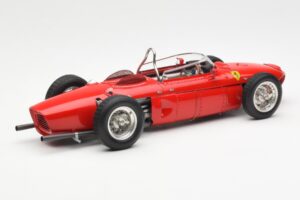 Ferrari Dino 156 Sharknose F1 1961 CMC 1:18 M-078 Metall — Bild 2 von 6