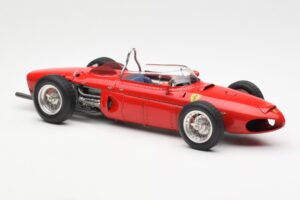 Ferrari Dino 156 Sharknose F1 1961 CMC 1:18 M-078 Metall — Bild 4 von 6