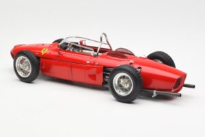 Ferrari Dino 156 Sharknose F1 1961 CMC 1:18 M-078 Metall — Bild 5 von 6