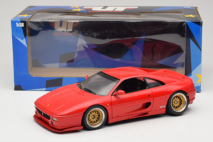 Ferrari F355 Berlinetta Rot Mit Custom-Goldfelgen UT Models 1:18 180074020-P5 Metall — Bild 8 von 8
