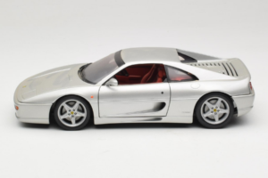 Ferrari F355 Berlinetta Silber UT Models 1:18 180074020-S1 Metall — Bild 4 von 8