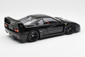 Ferrari F40 Schwarz Kyosho 1:18 08416BK Metall — Bild 4 von 10