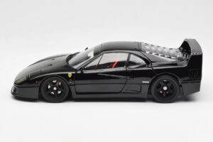 Ferrari F40 Schwarz Kyosho 1:18 08416BK Metall — Bild 6 von 10
