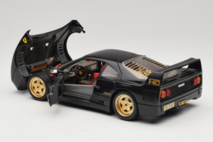 Ferrari F40 Schwarz mit Goldenen Rädern Bburago 1:18 3032-B2 Metall — Bild 5 von 8