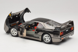 Ferrari F40 Chrome Black Bburago 1:18 3401-B1 Metall — Bild 5 von 8