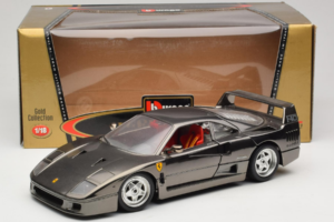 Ferrari F40 Chrome Black Bburago 1:18 3401-B1 Metall — Bild 8 von 8