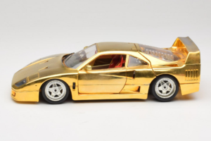 Ferrari F40 Chrome Gold Limited Edition 250 pcs Bburago 1:18 3332-G1 Metall — Bild 4 von 8