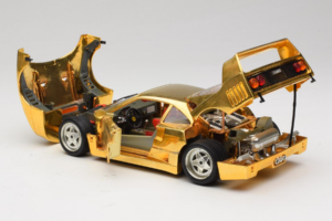 Ferrari F40 Chrome Gold Limited Edition 250 pcs Bburago 1:18 3332-G1 Metall — Bild 5 von 8