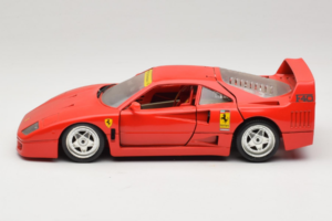 Ferrari F40 Club Deutschland Rot Bburago 1:18 3032-L3 Metall — Bild 4 von 8