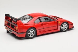 Ferrari F40 Competizione Test Version Rot Hot Wheels 1:18 P9922 Metall — Bild 3 von 8