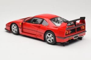 Ferrari F40 Competizione Test Version Rot Hot Wheels 1:18 P9922 Metall — Bild 7 von 8