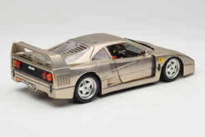 Ferrari F40 Dark Chrome Silver Kroymans Limitierte Auflage Bburago 1:18 3032-C2 Metall — Bild 3 von 8