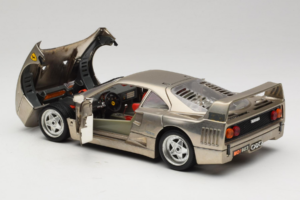Ferrari F40 Dark Chrome Silver Kroymans Limitierte Auflage Bburago 1:18 3032-C2 Metall — Bild 5 von 8