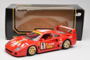 Ferrari F40 Evoluzione Bburago 1:18 3042 Metall — Bild 8 von 8