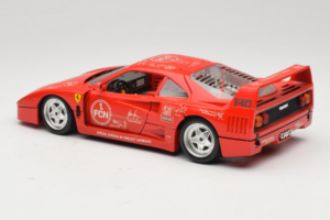 Ferrari F40 Evoluzione FC Nürnberg Special Edition Rot Bburago 1:18 3042-FCN Metall — Bild 7 von 8