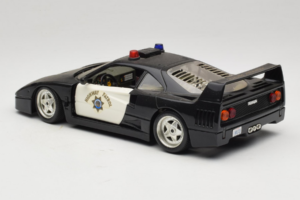 Ferrari F40 Highway Patrol Schwarz Weiß Bburago 1:18 3022-H1 Metall — Bild 7 von 8