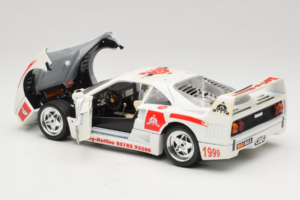 Ferrari F40 Kart-o-Mania Weiß Bburago 1:18 3332-W3 Metall — Bild 5 von 8