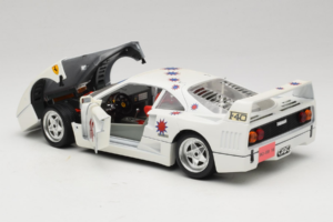 Ferrari F40 #16 Borsenmodells Weiß Limited Edition 333 pcs 1987 Bburago 1:18 3332-W1 Metall — Bild 5 von 8
