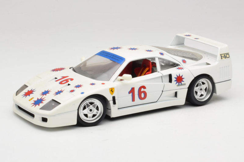 Ferrari F40 #16 Borsenmodells Weiß Limited Edition 333 pcs 1987 Bburago 1:18 3332-W1 Metall