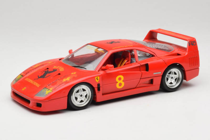 Ferrari F40 #8 Bevro International Rot 1987 Bburago 1:18 3332-P3 Metall