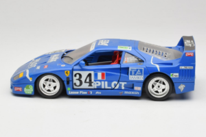 Ferrari F40 #34 M. Ferte / Thavenin / Palau Pilot Blau 1987 Bburago 1:18 3032-B1 Metall — Bild 4 von 8
