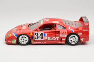 Ferrari F40 LM Pilot #34 Ferte / Thavenin / Palau 24 Hours of Le Mans 1995 Rot Bburago 1:18 3032-P3 Metall — Bild 4 von 8