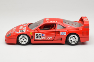 Ferrari F40 #56 Pilot Rot 1987 Bburago 1:18 3332-P2 Metall — Bild 4 von 8