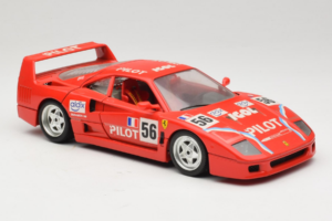 Ferrari F40 #56 Pilot Rot 1987 Bburago 1:18 3332-P2 Metall — Bild 6 von 8