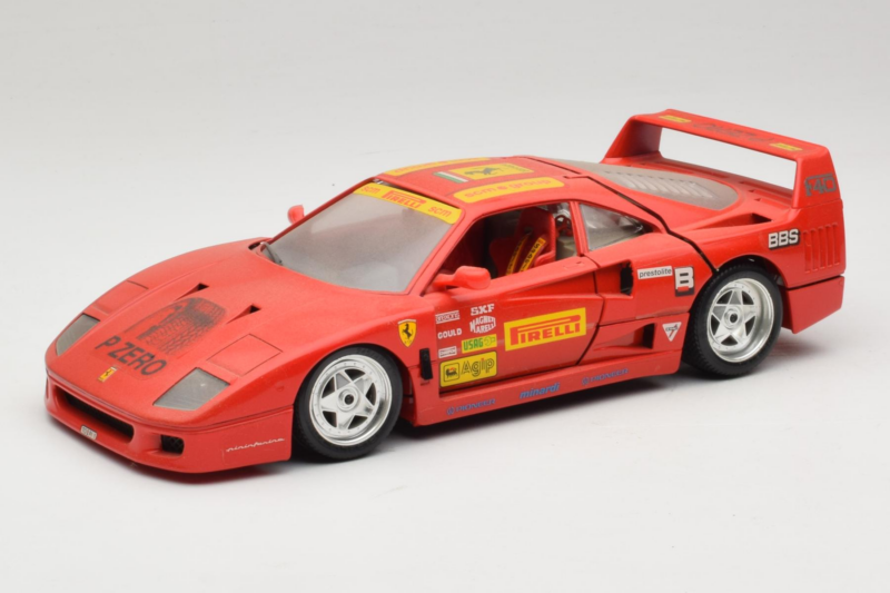 Ferrari F40 Pirelli BBS Rot Bburago 1:18 3032-P4 Metall