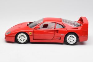 Ferrari F40 Rot Hot Wheels 1:18 23911 Metall — Bild 4 von 8