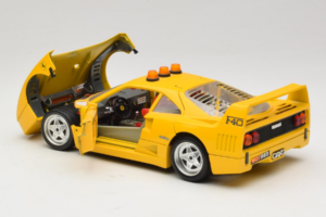Ferrari F40 Safety Car Gelb Bburago 1:18 3032-Y2 Metall — Bild 5 von 8