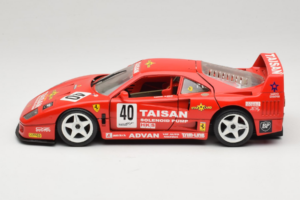 Ferrari F40 #40 T. Ohta / A. Reid Taisan Rot 1987 Bburago 1:18 3022-T1 Metall — Bild 4 von 8