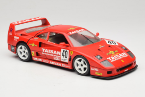 Ferrari F40 #40 T. Ohta / A. Reid Taisan Rot 1987 Bburago 1:18 3022-T1 Metall — Bild 6 von 8