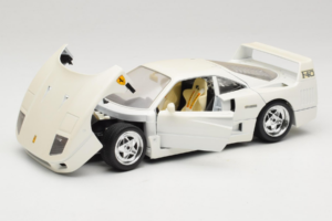 Ferrari F40 Weiß Bburago 1:18 3332-W4 Metall — Bild 2 von 8