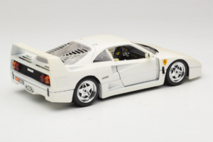 Ferrari F40 Weiß Bburago 1:18 3332-W4 Metall — Bild 3 von 8