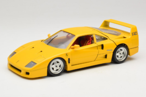 Ferrari F40 Gelb Bburago 1:18 3032-Y1 Metall