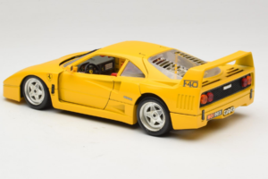 Ferrari F40 Gelb Bburago 1:18 3032-Y1 Metall — Bild 7 von 8
