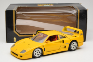 Ferrari F40 Gelb Bburago 1:18 3032-Y1 Metall — Bild 8 von 8