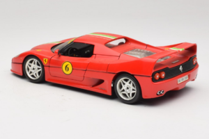 Ferrari F50 Coupe #6 Rot mit Italienischer Flagge Bburago 1:18 3382-P1 Metall — Bild 7 von 8