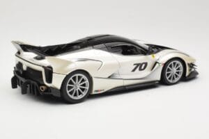 Ferrari FXX-K Evo #70 Weiß Bburago 1:18 18-16012 Metall — Bild 3 von 8
