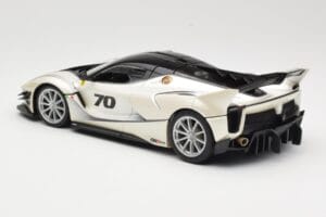 Ferrari FXX-K Evo #70 Weiß Bburago 1:18 18-16012 Metall — Bild 7 von 8